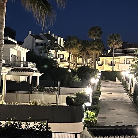 Stylish Townhouse In Beachfront Complex Marbella Esterno foto