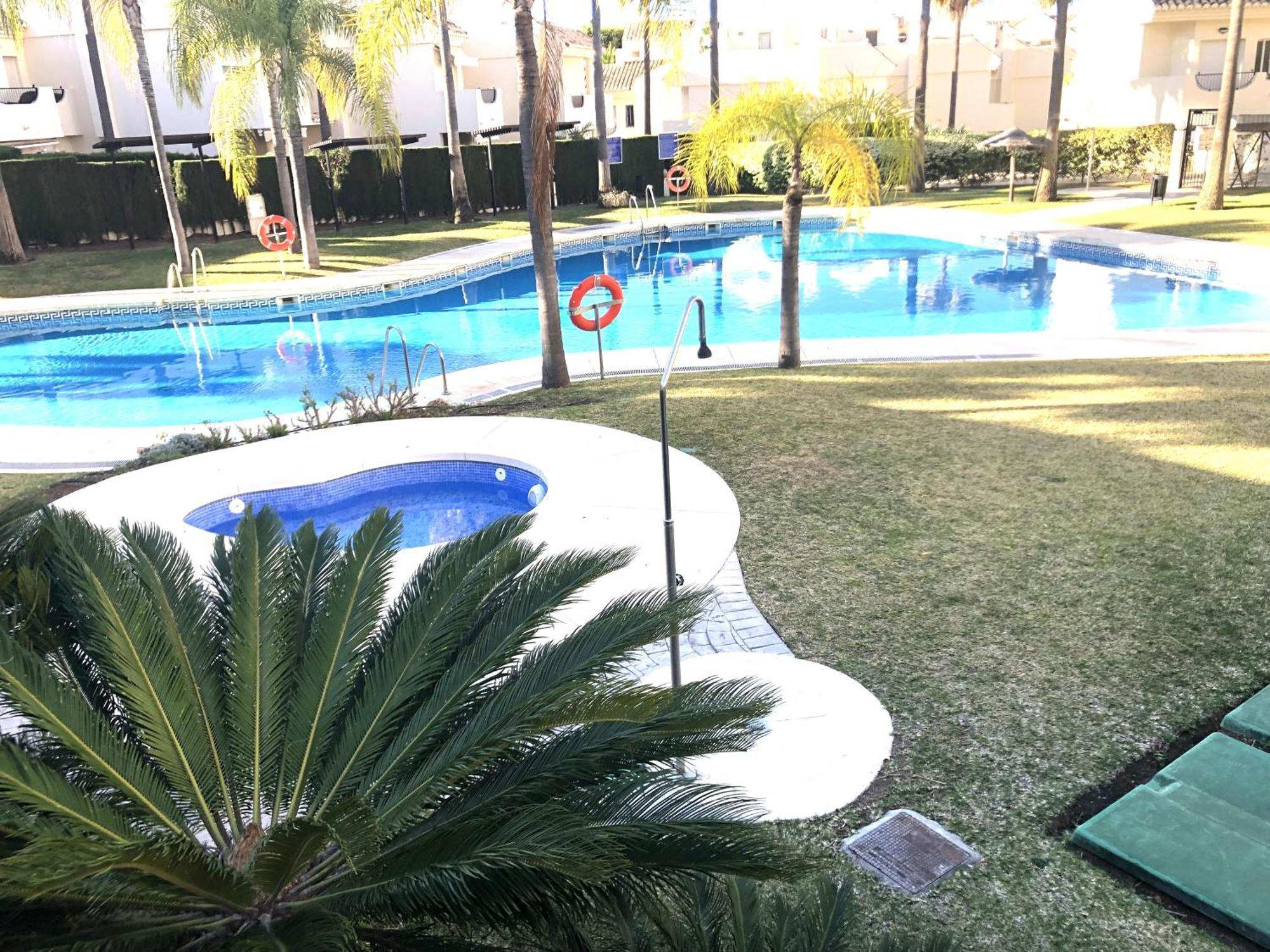 Stylish Townhouse In Beachfront Complex Marbella Esterno foto