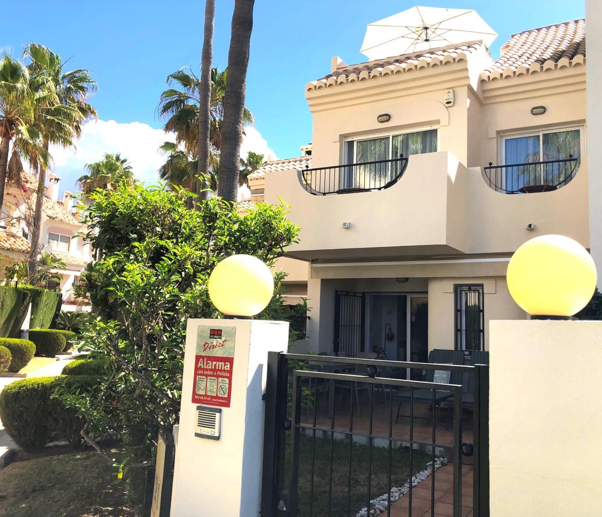 Stylish Townhouse In Beachfront Complex Marbella Esterno foto