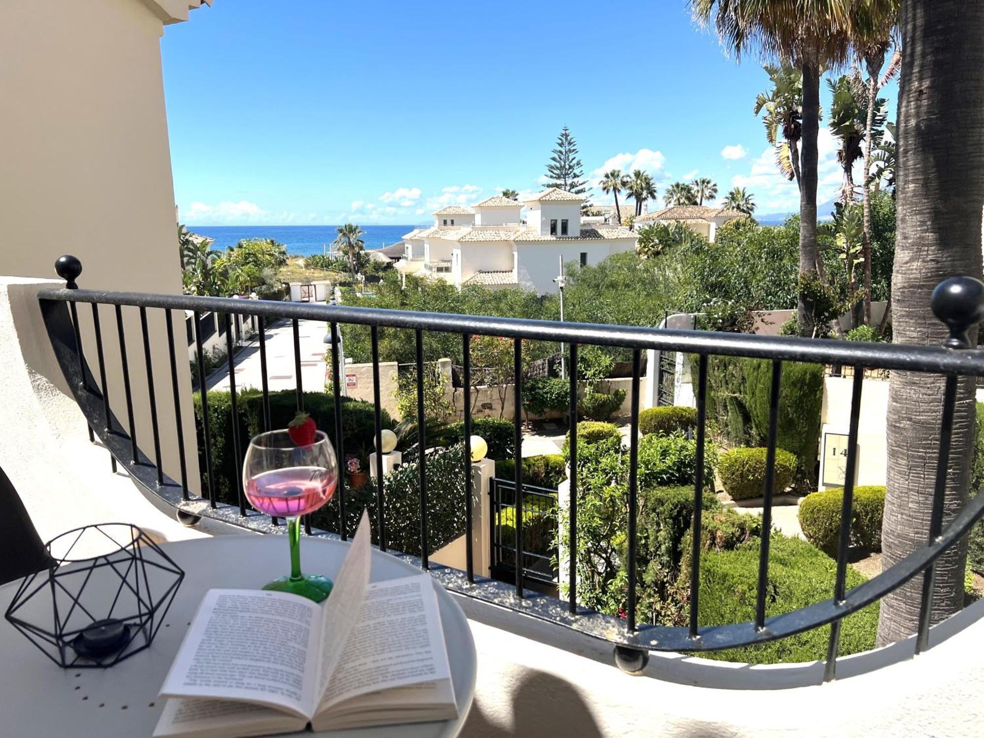 Stylish Townhouse In Beachfront Complex Marbella Esterno foto