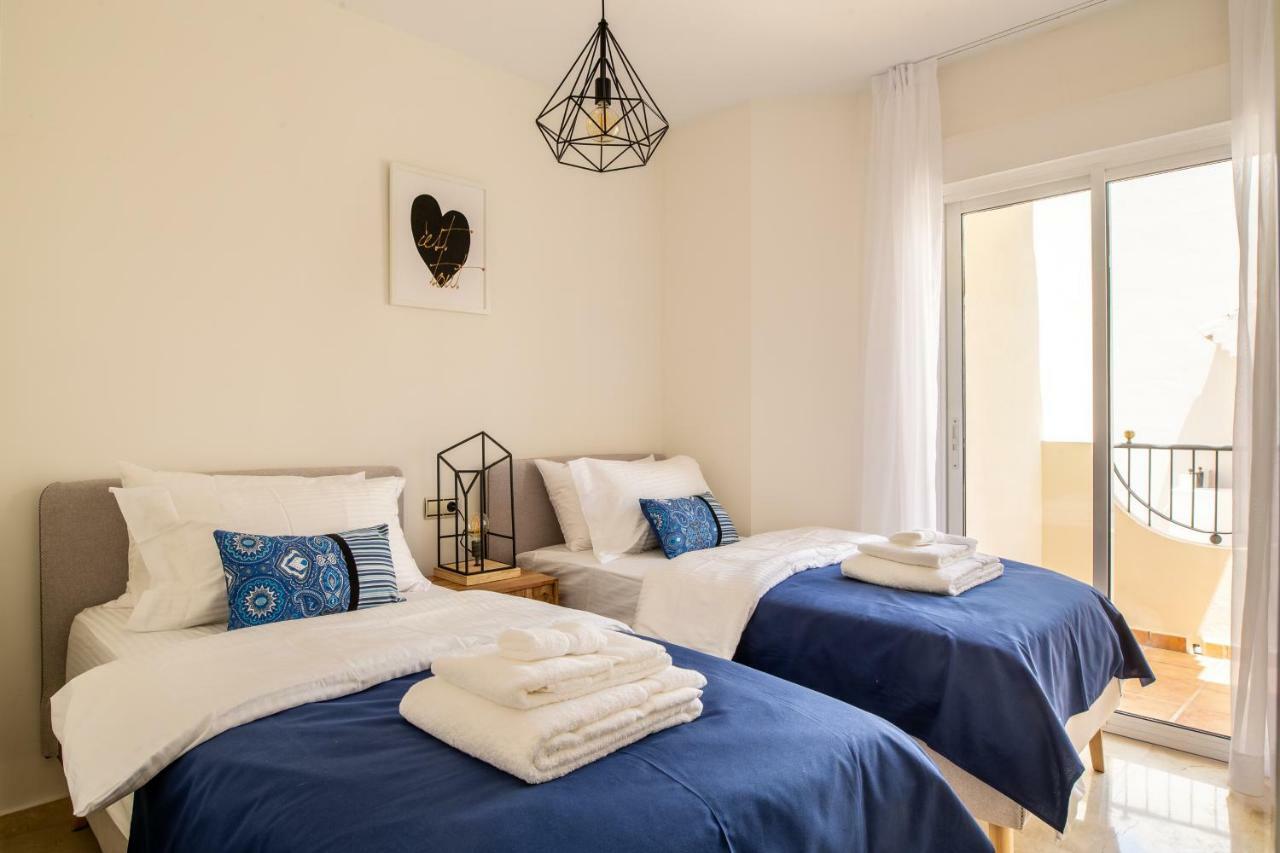 Stylish Townhouse In Beachfront Complex Marbella Esterno foto