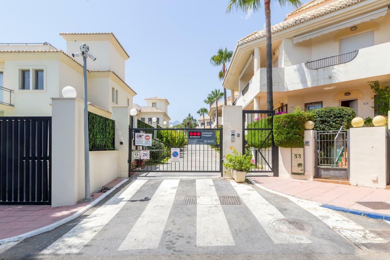 Stylish Townhouse In Beachfront Complex Marbella Esterno foto